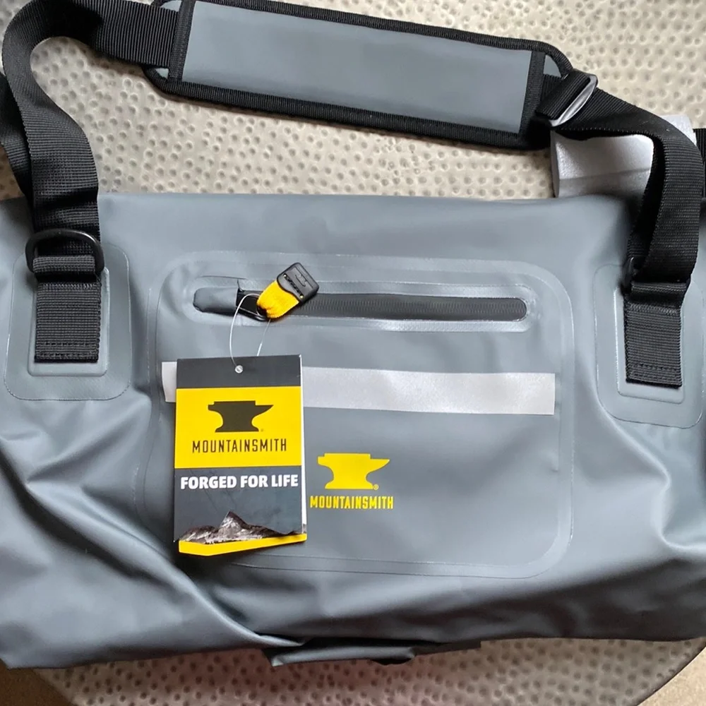 Mountainsmith Dry Duffle Bag - Picture 1 of 4